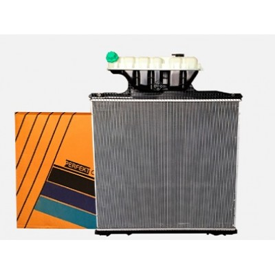 Радіатор MAN TGA без рами 81061016473