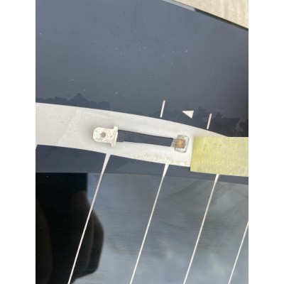Скло кришки багажника Tesla Model Y 1509126-00-E