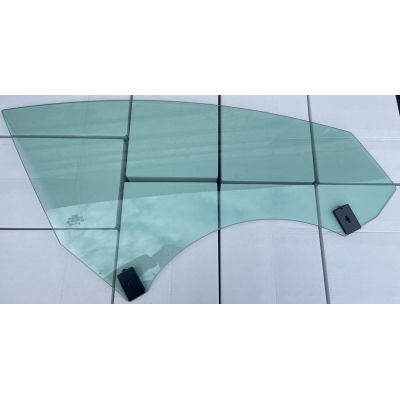 Скло двері передньої (подвійне) RH Tesla Model 3 1568569-00-B